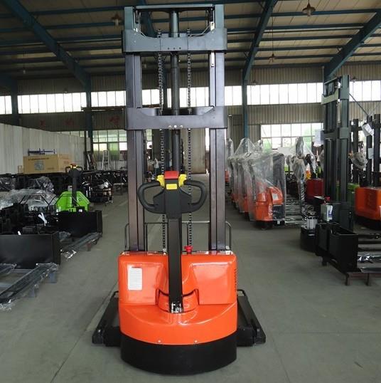 Customized 3000lbs 3meter Electric Pallet Stacker With Straddle Legs And Adjustable Forks